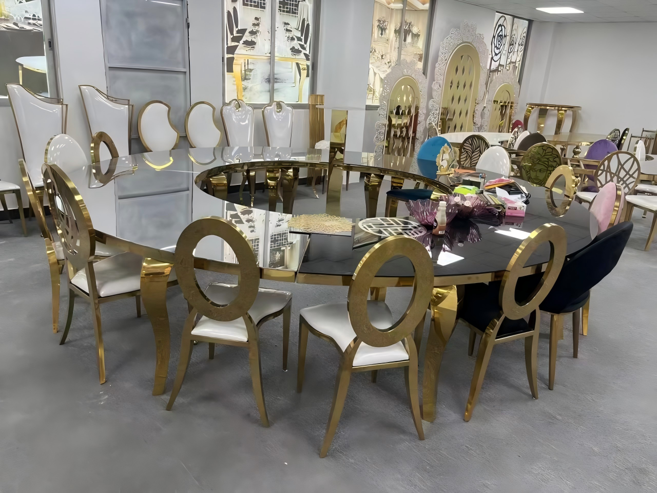 Gold Round Table and Chair Set for Events & Dining