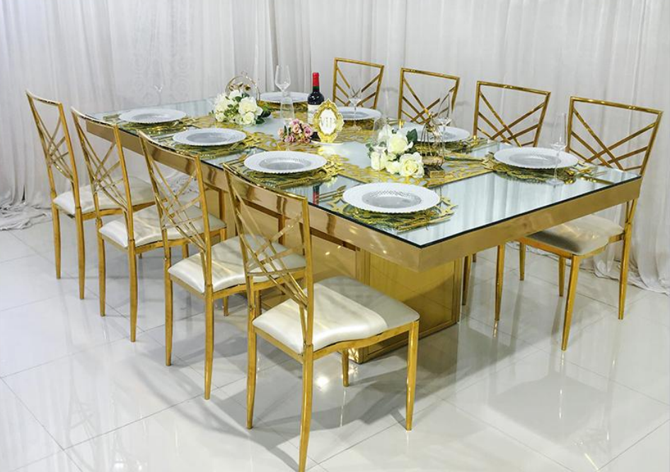 Gold - Trimmed Glass Dining Set for Banquets & Weddings