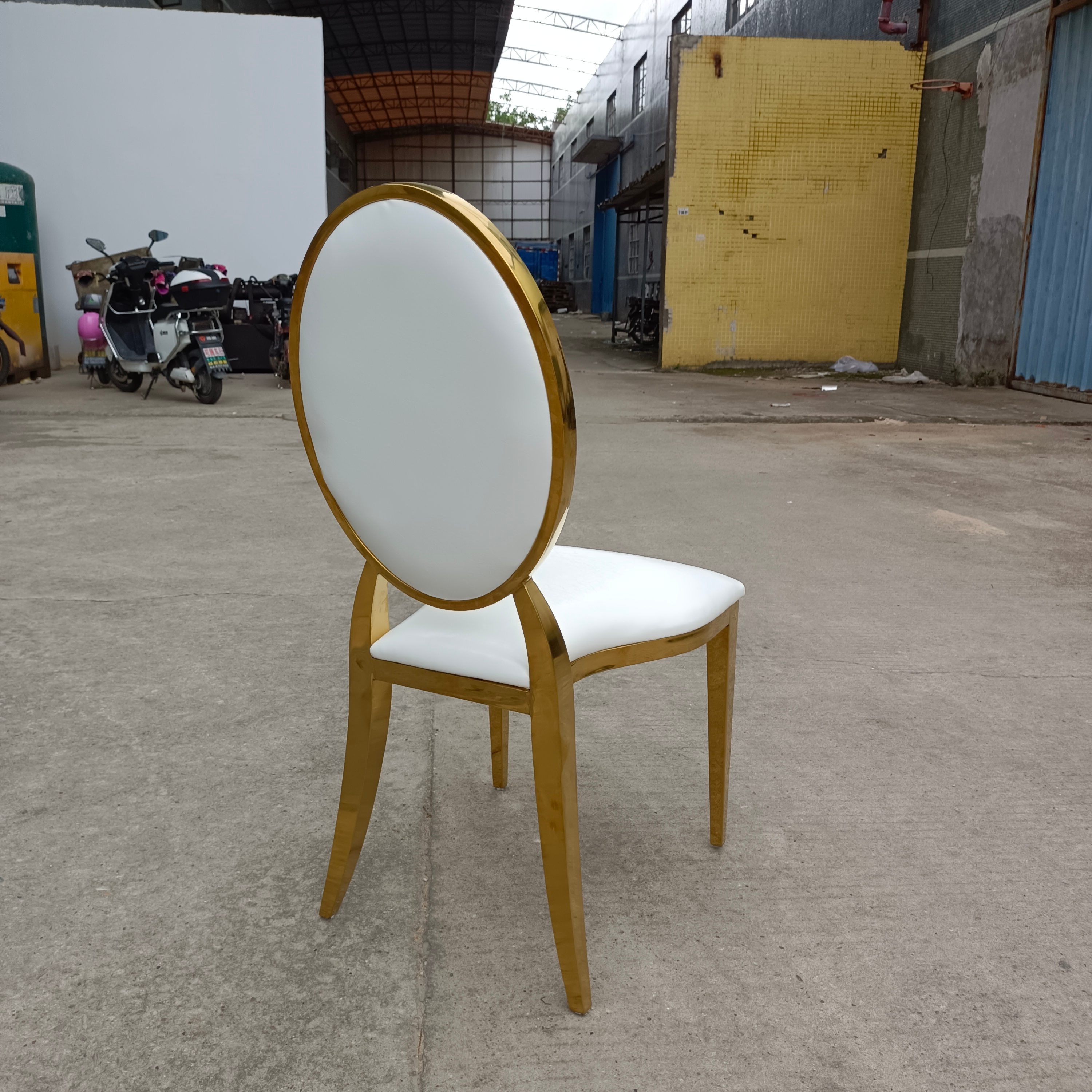 Modern Gold Frame Dining Chair - White Faux Leather Upholstered Oval Back Chair 