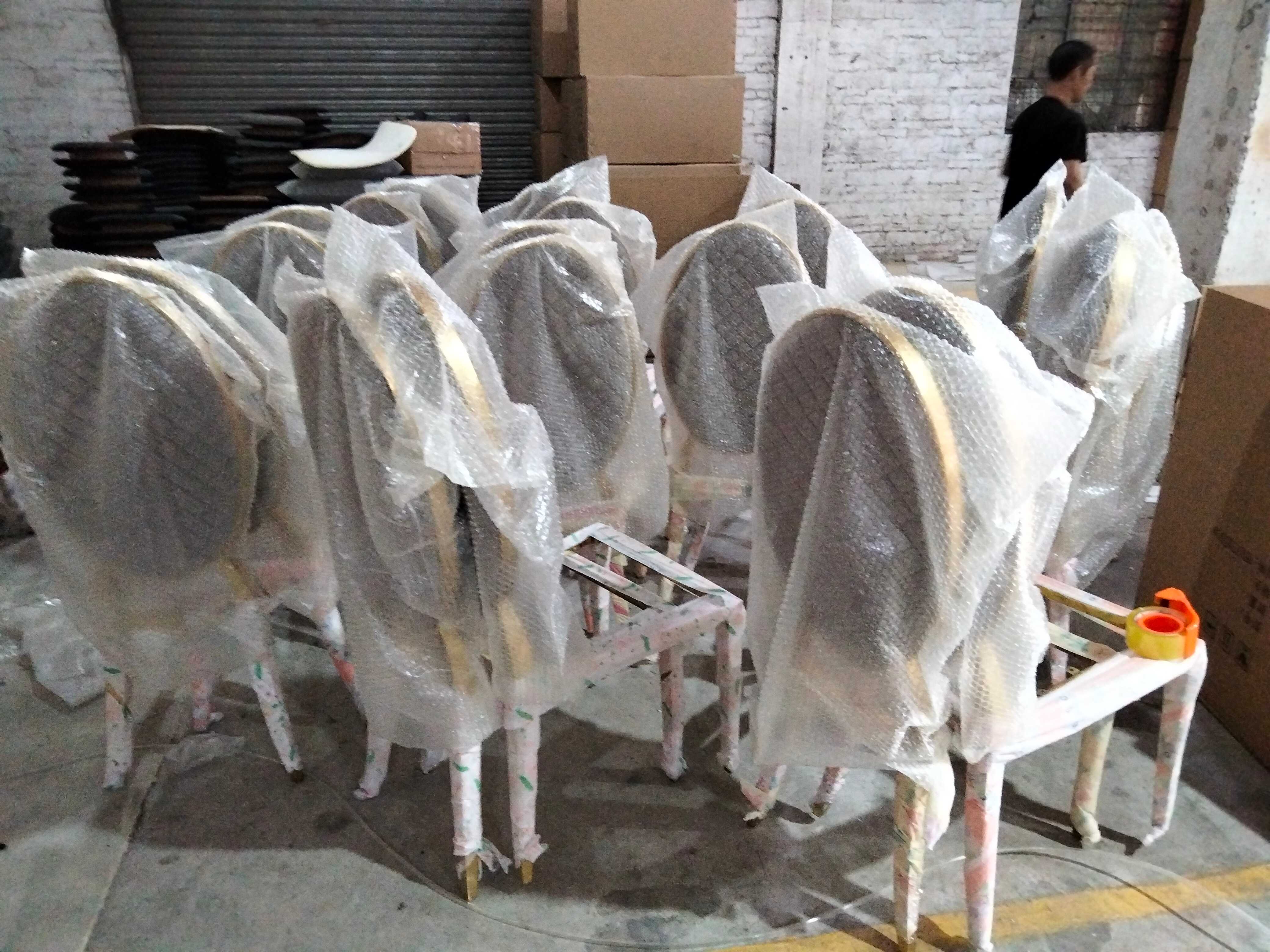 Light Gray Tufted Velvet & Gold Dining Chair - Oval Back Luxury Accent Chair