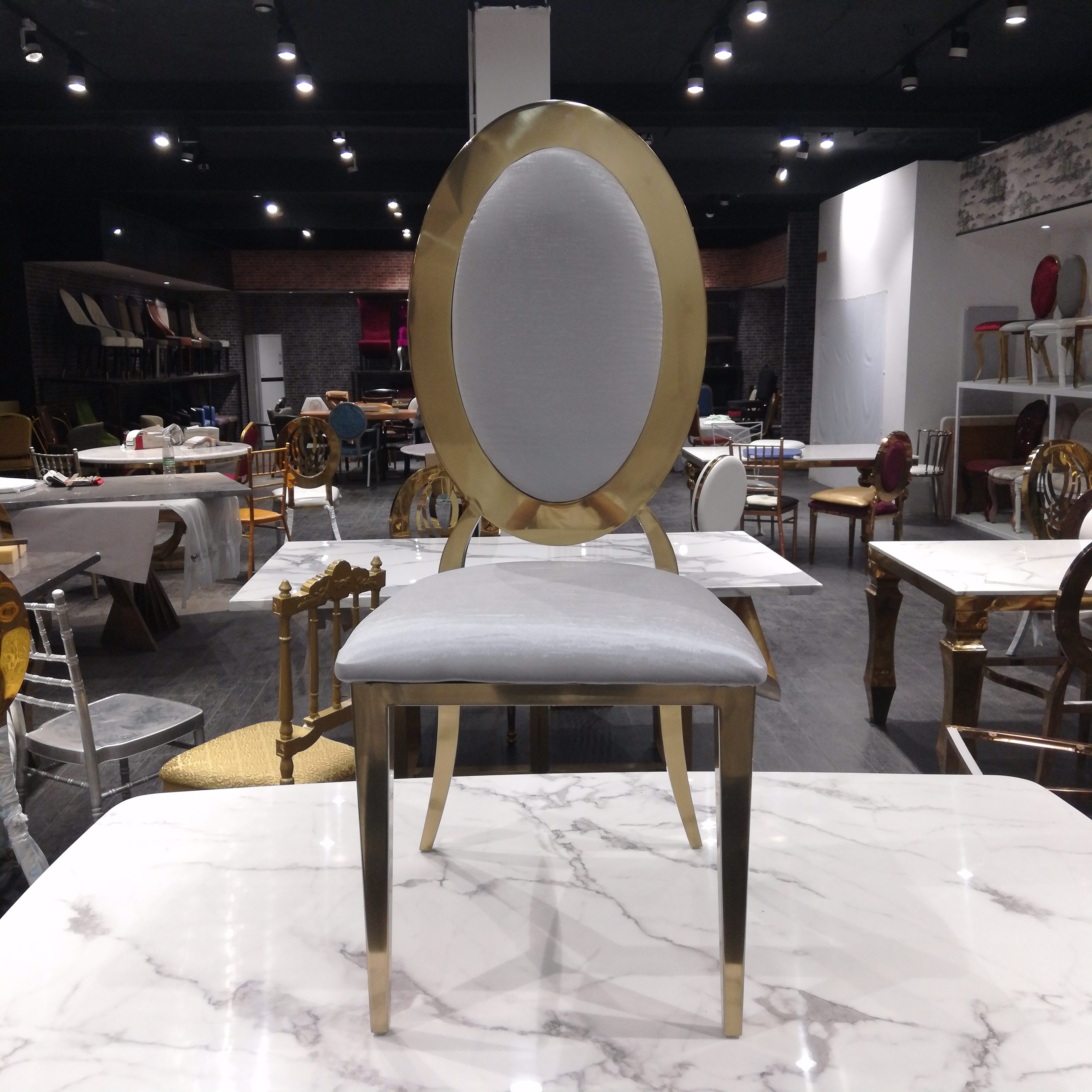 Gold Frame Oval Back Dining Chair - Light Gray Upholstered Seat | Luxury Chair