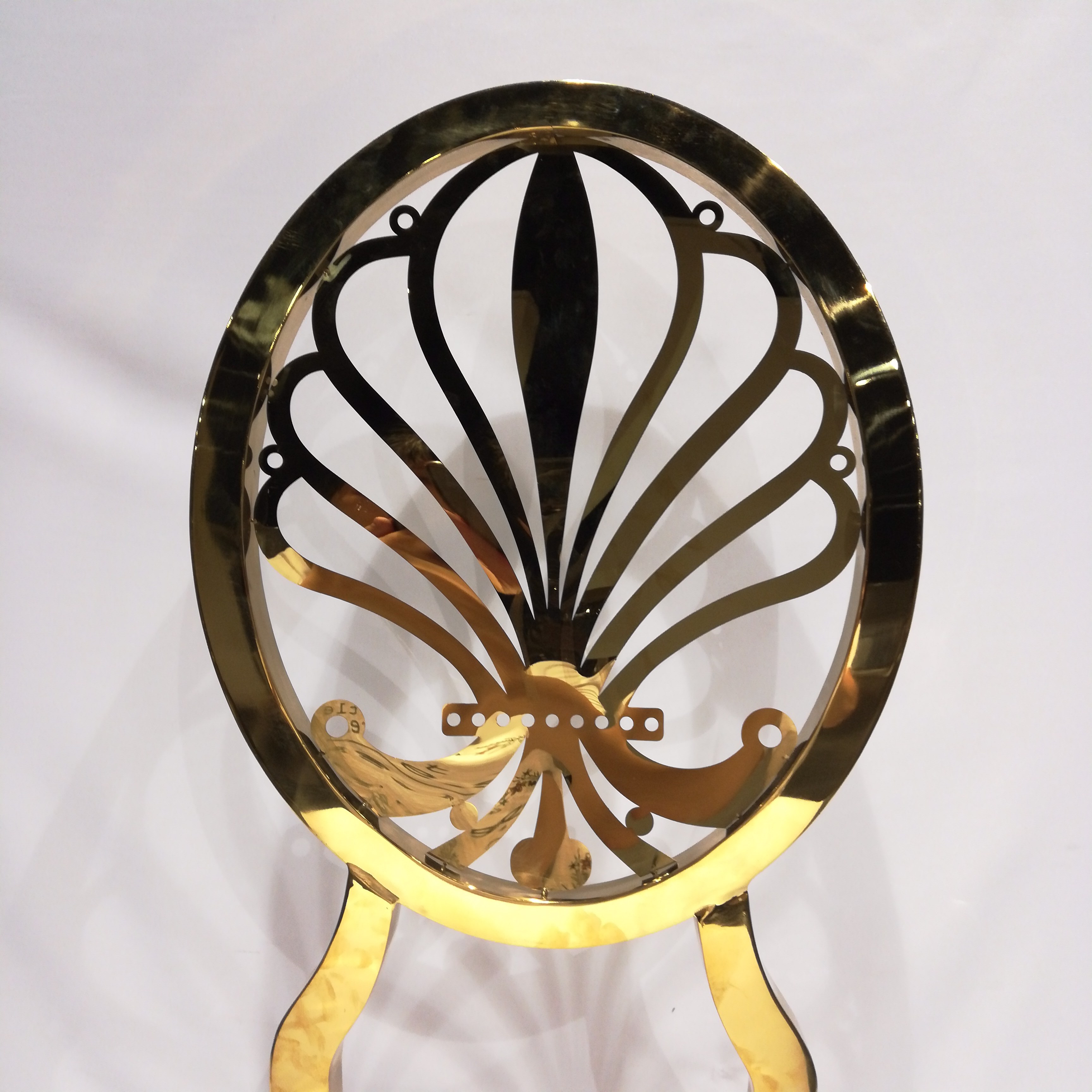 Gold Shell-Pattern Cutout Back Dining Chair - White Upholstered Luxury Accent Chair