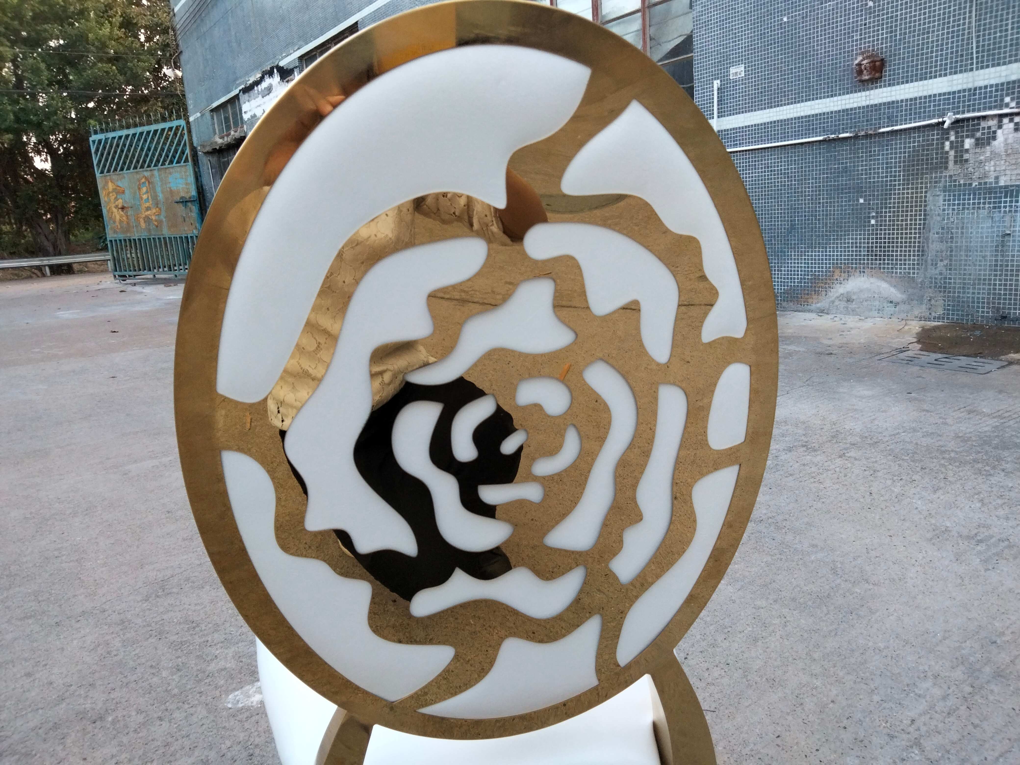 Gold Rose-Pattern Cutout Back Dining Chair - White Upholstered Luxury Accent Chair