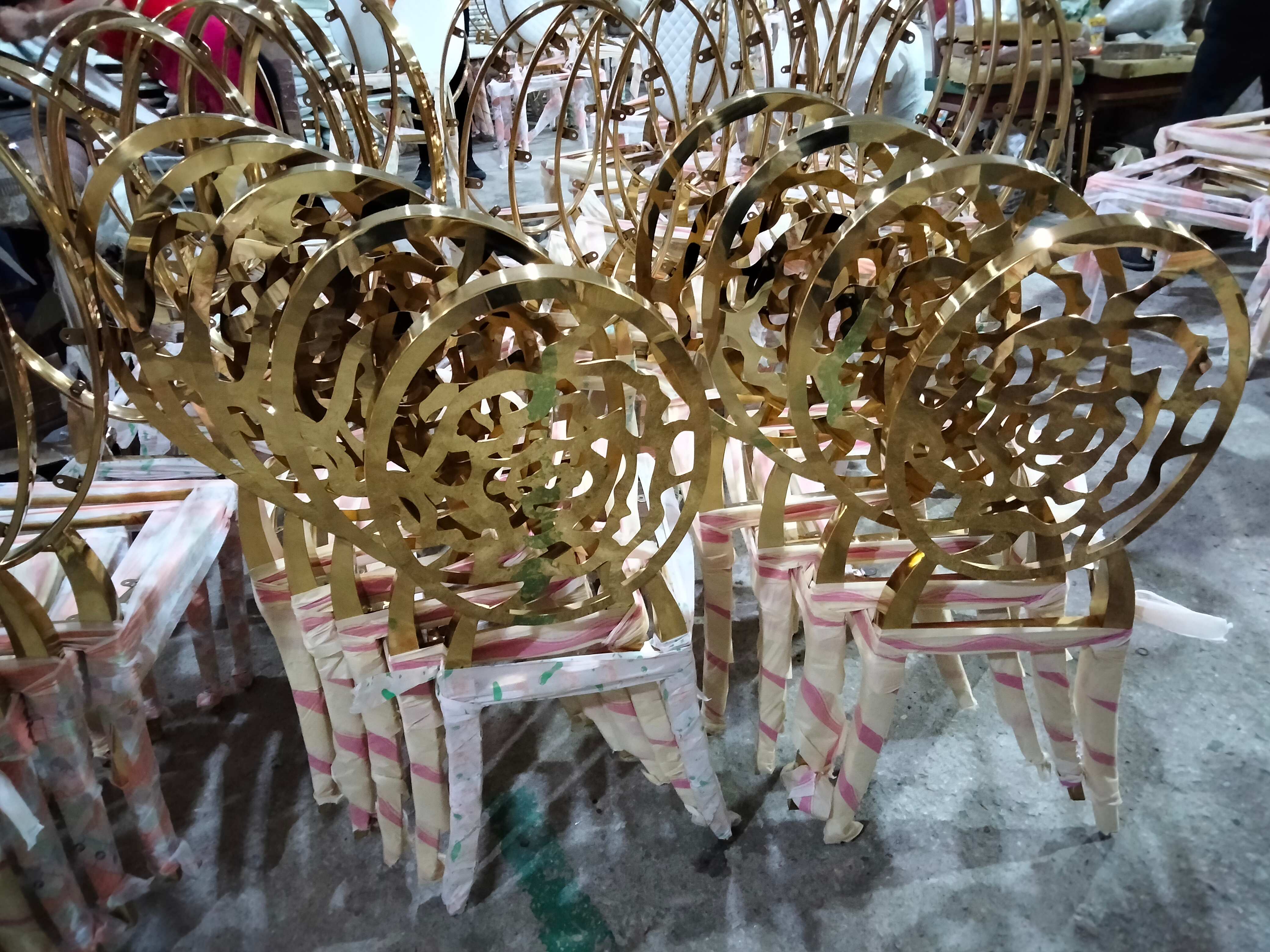 Gold Rose-Pattern Cutout Back Dining Chair - White Upholstered Luxury Accent Chair