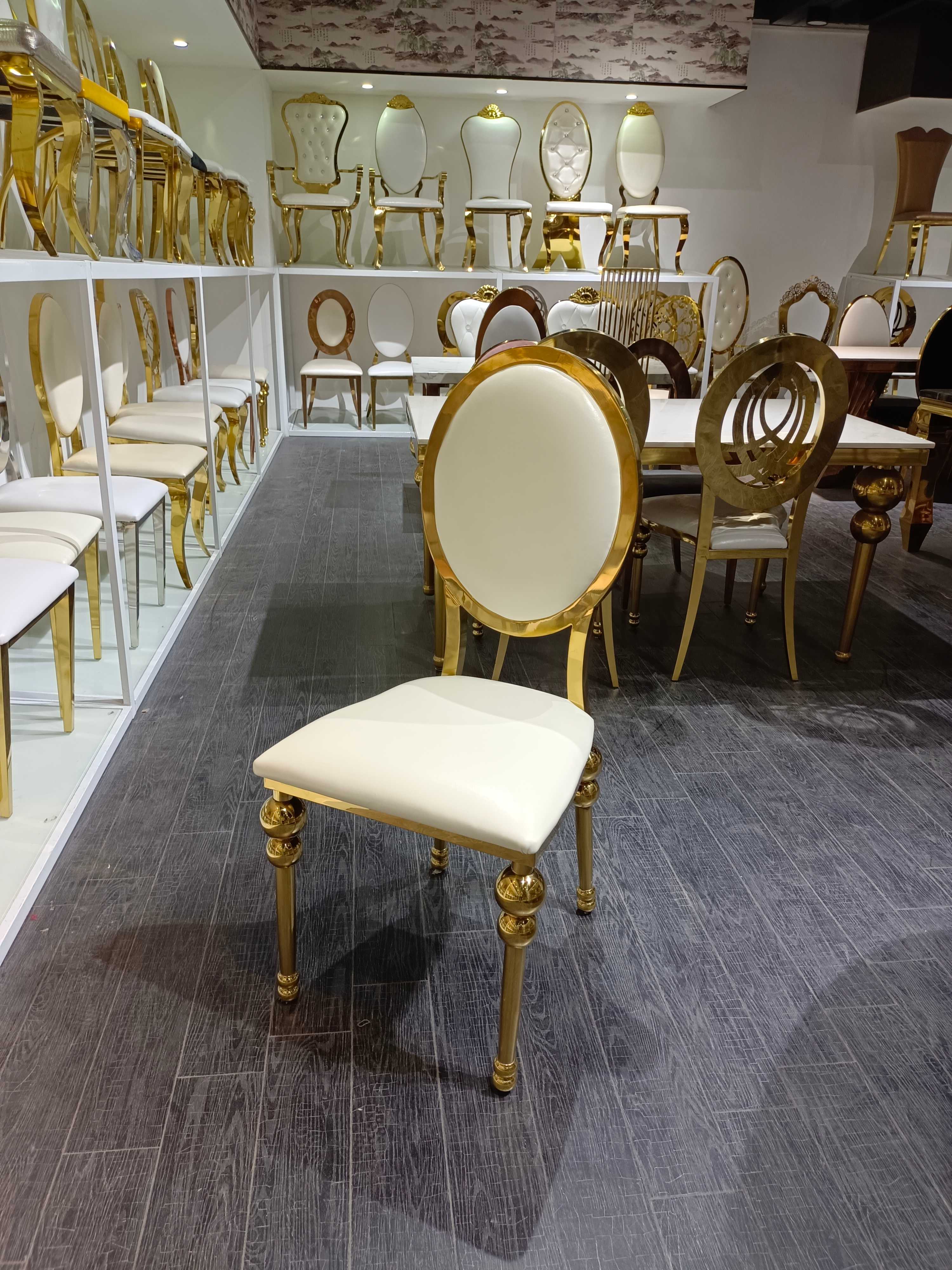 Gold Shell-Pattern Oval Back Ball Leg Dining Chair - Cream Upholstered Luxury Accent Chair