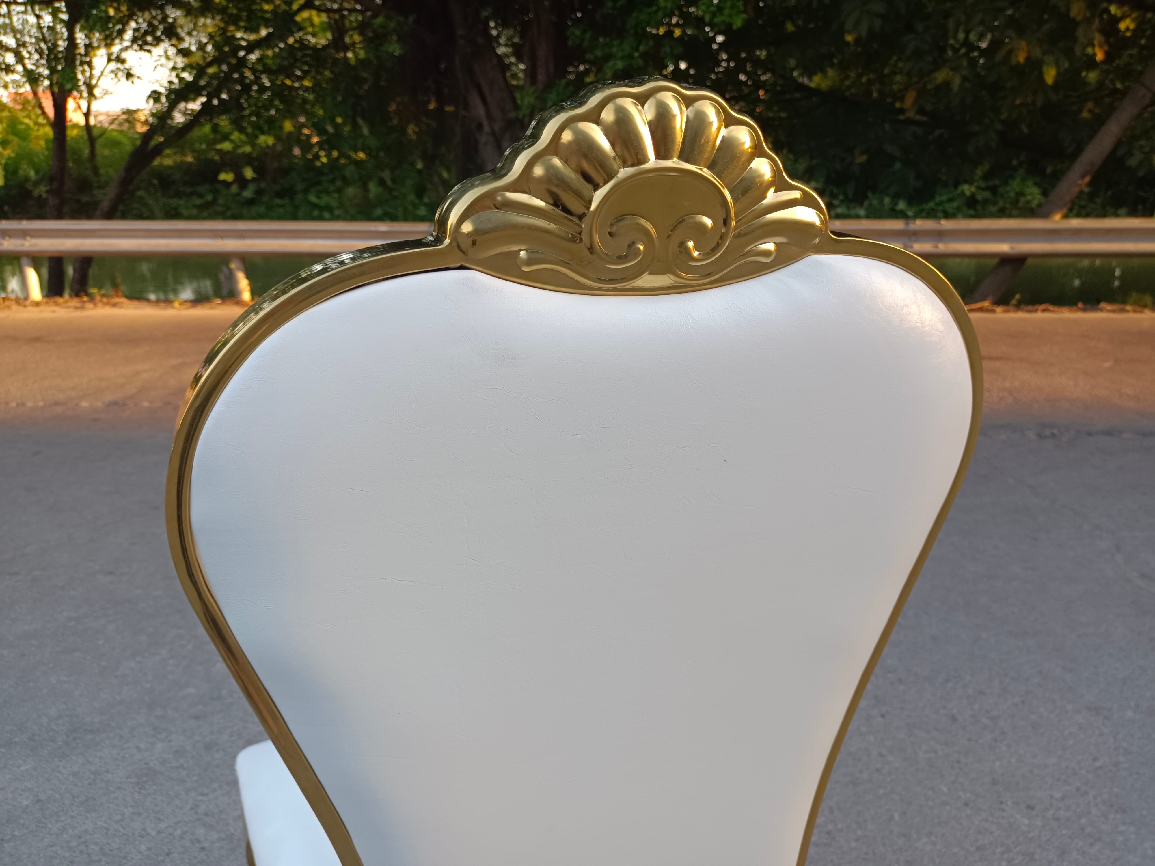 Gold Crest-Top Shield Back Cabriole Leg Dining Chair - White Upholstered Luxury Accent Chair