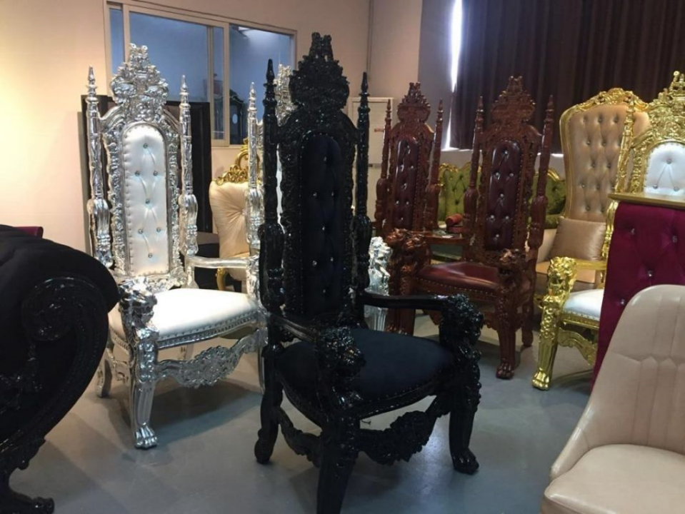 Royal Gold Carved King Throne Chair – High Back Velvet Wedding Chair for Banquet & Event VIP Decor
