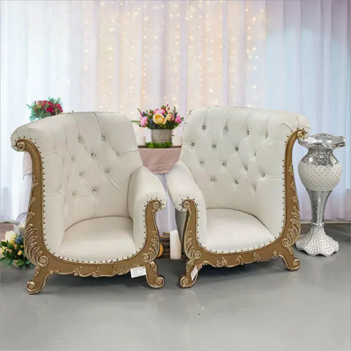 European Golden Carved Single Sofa Chair, White Tufted Velvet Armchair for Wedding Event VIP Lounge