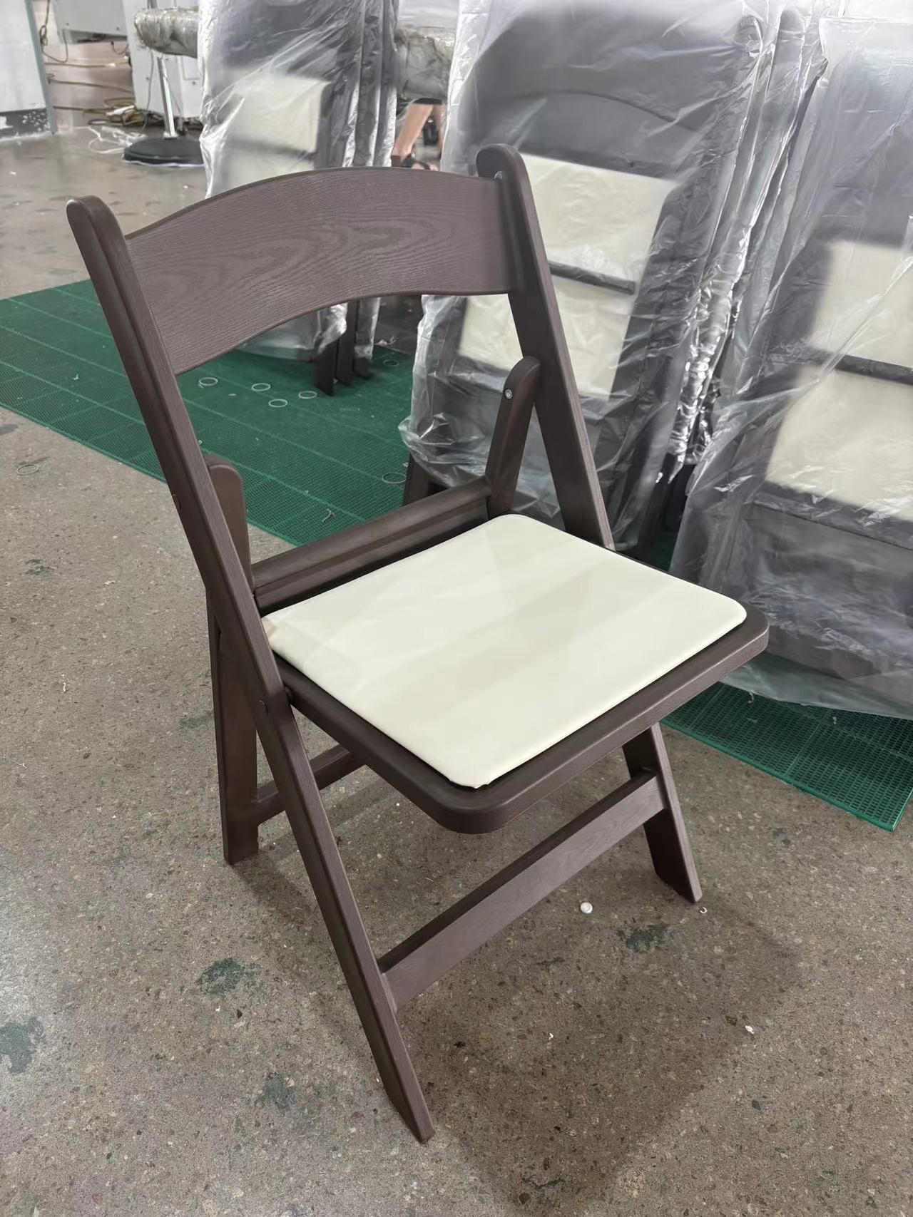 Wood Grain Folding Chair – Brown Wood-Like Frame with Beige Seat for Wedding Banquet Event Rental