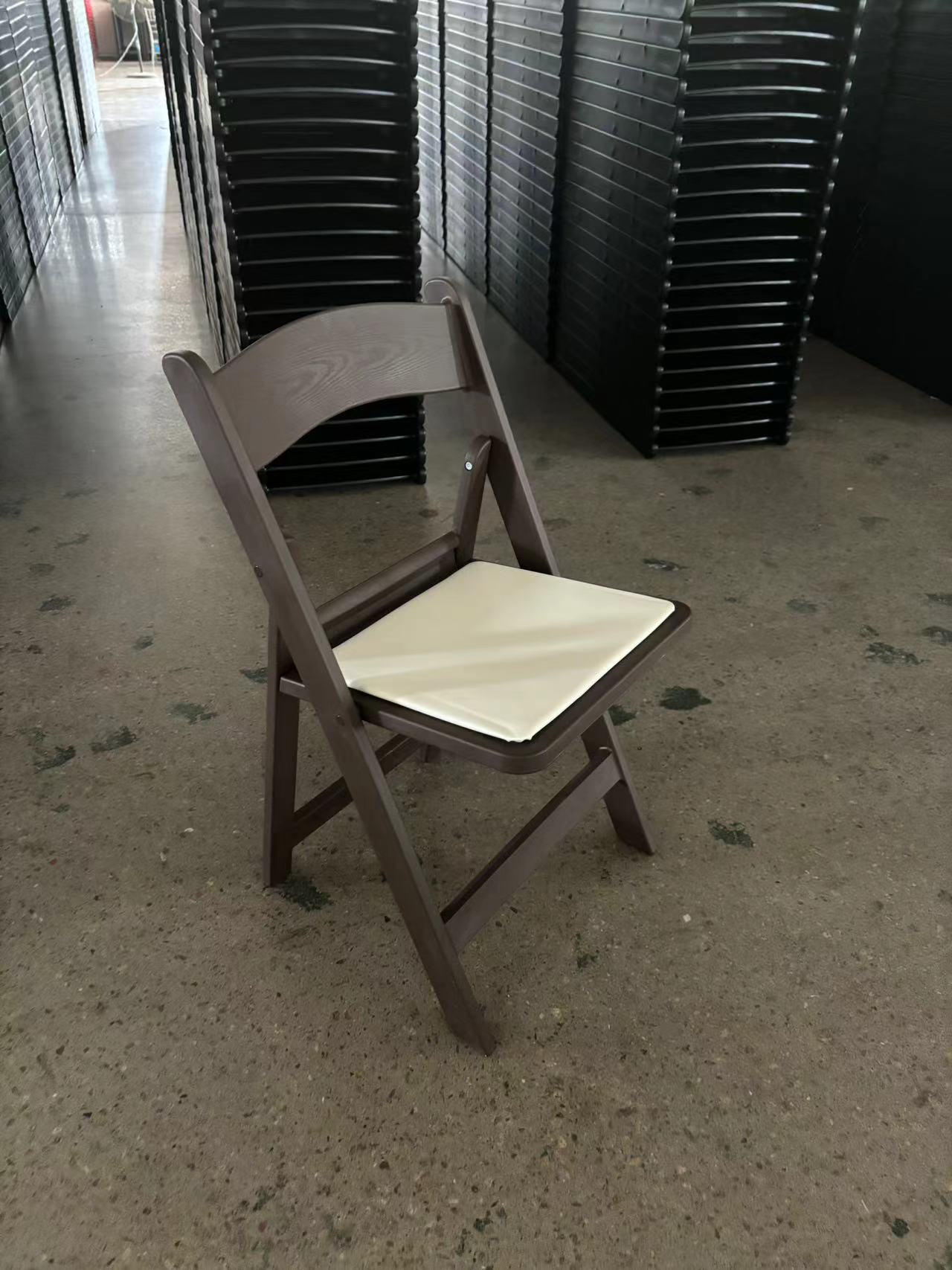 Wood Grain Folding Chair – Brown Wood-Like Frame with Beige Seat for Wedding Banquet Event Rental