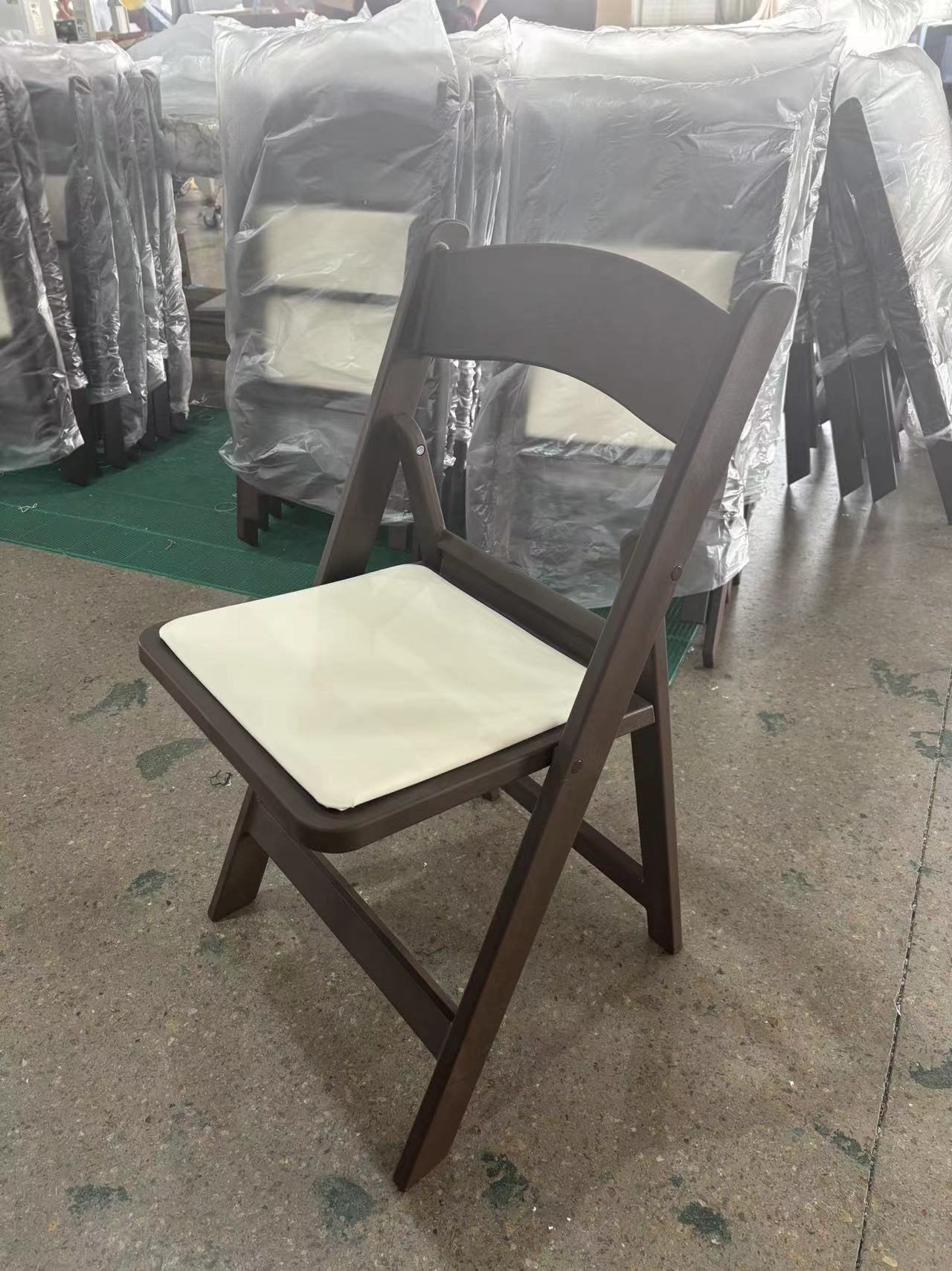 Wood Grain Folding Chair – Brown Wood-Like Frame with Beige Seat for Wedding Banquet Event Rental
