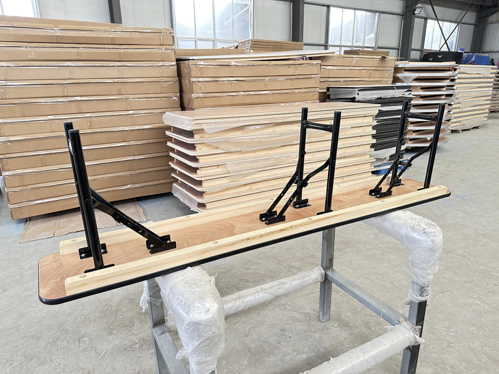 Natural Wooden Folding Bench – Heavy Duty Metal Frame Portable Bench for Wedding Banquet Event Renta