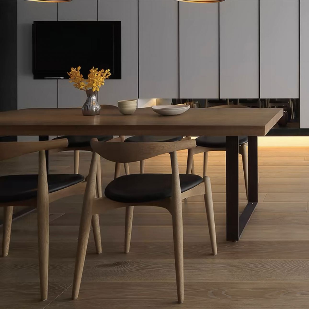 Solid Wood Dining Table – Japanese Nordic Minimalist Style