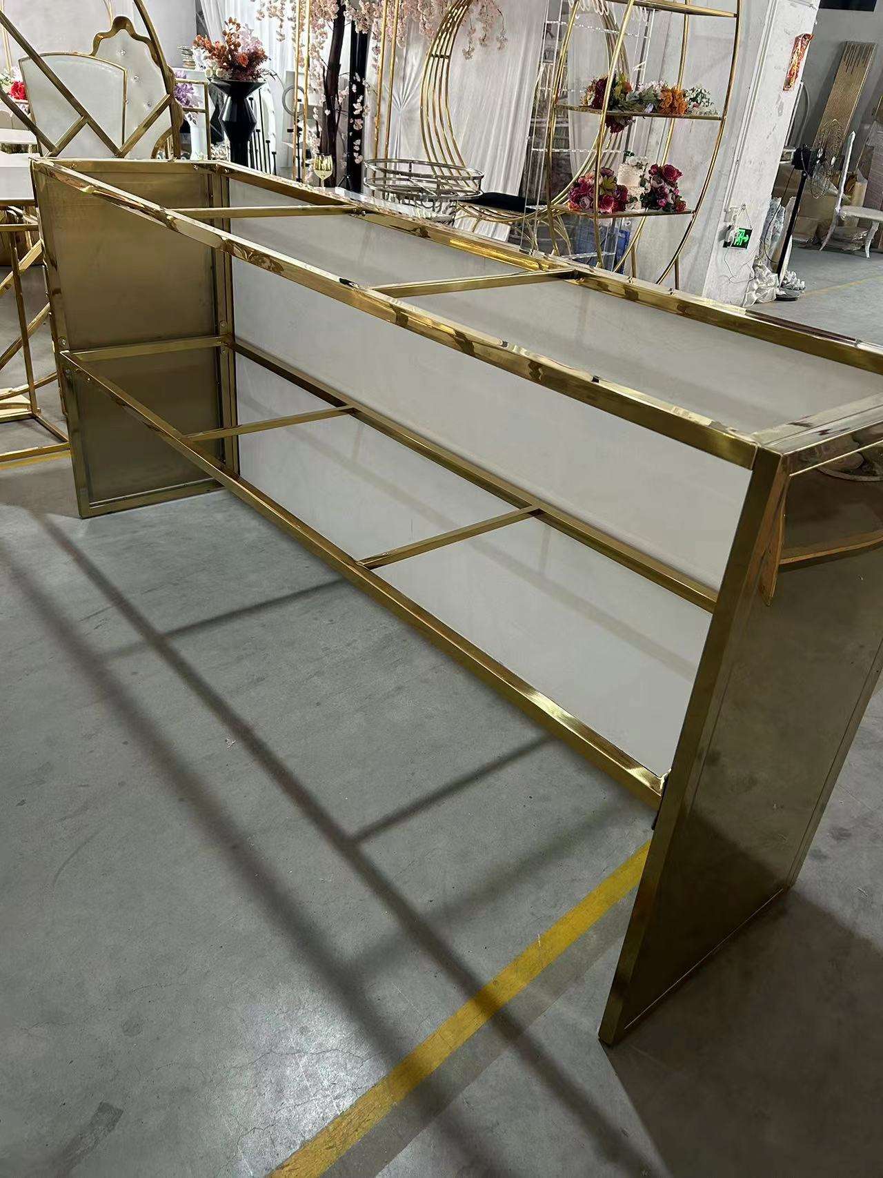 Gold Carved Luxury Event Bar – Custom Pattern Glass Top